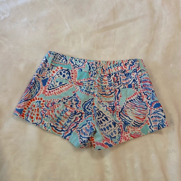 Lilly Pulitzer Walsh Shorts - Picture 3 of 10